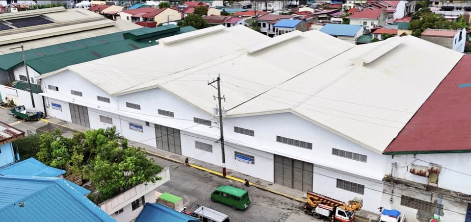 4%  INCOME-GENERATING WAREHOUSE – MUNTINLUPA FOR SALE 