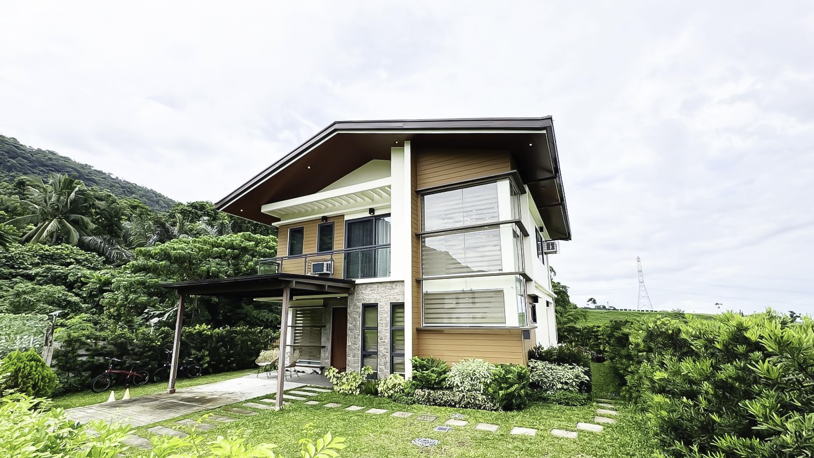 Fully Furnished House and Lot for Sale in Tagaytay at Vireya 