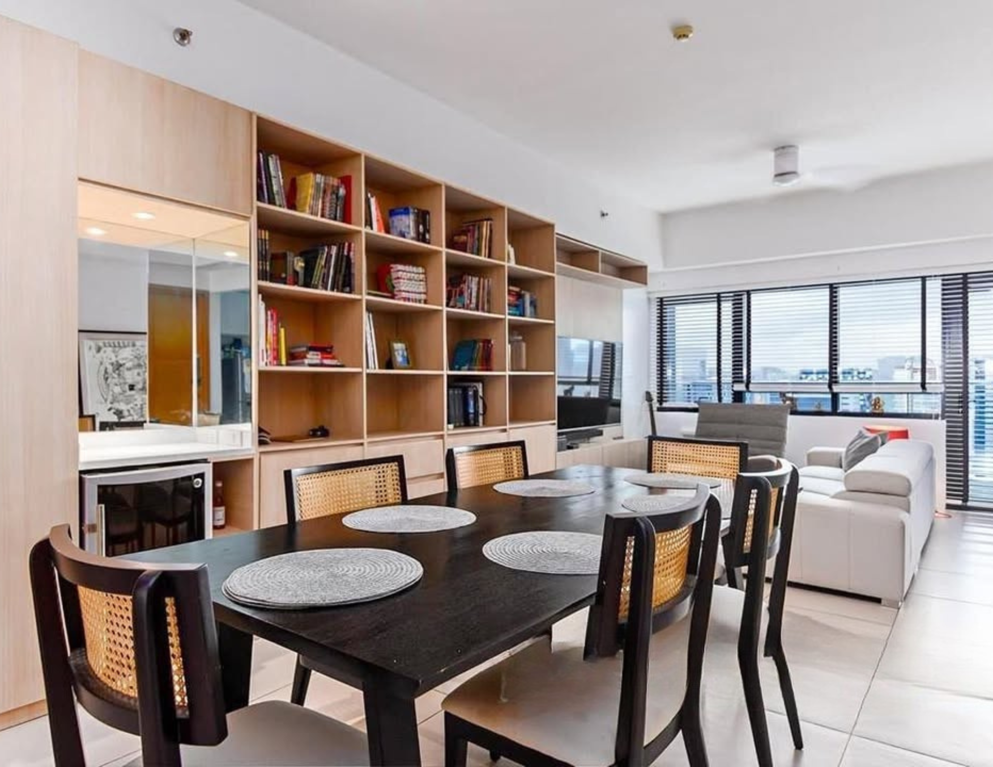 Icon Plaza: Premier Residential Development in Taguig with Spacious 2-Bedroom Units and Modern Amenities