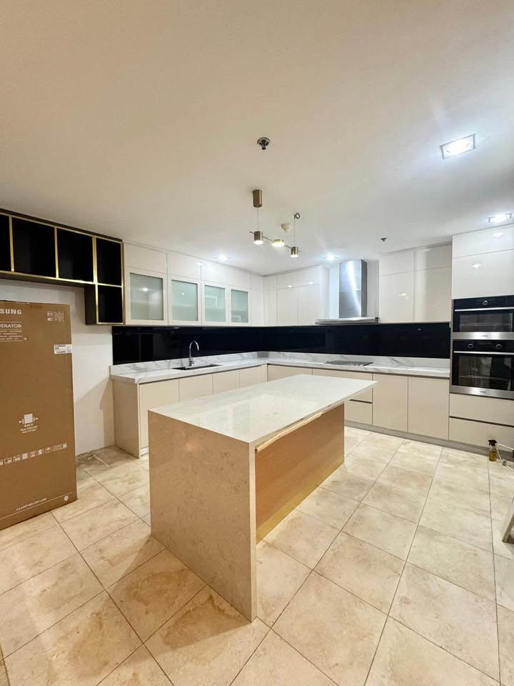 Luxury Living at Grand Hyatt Residences - North Tower in Taguig | 3 Bedrooms, 170 sqm, World-Class Amenities