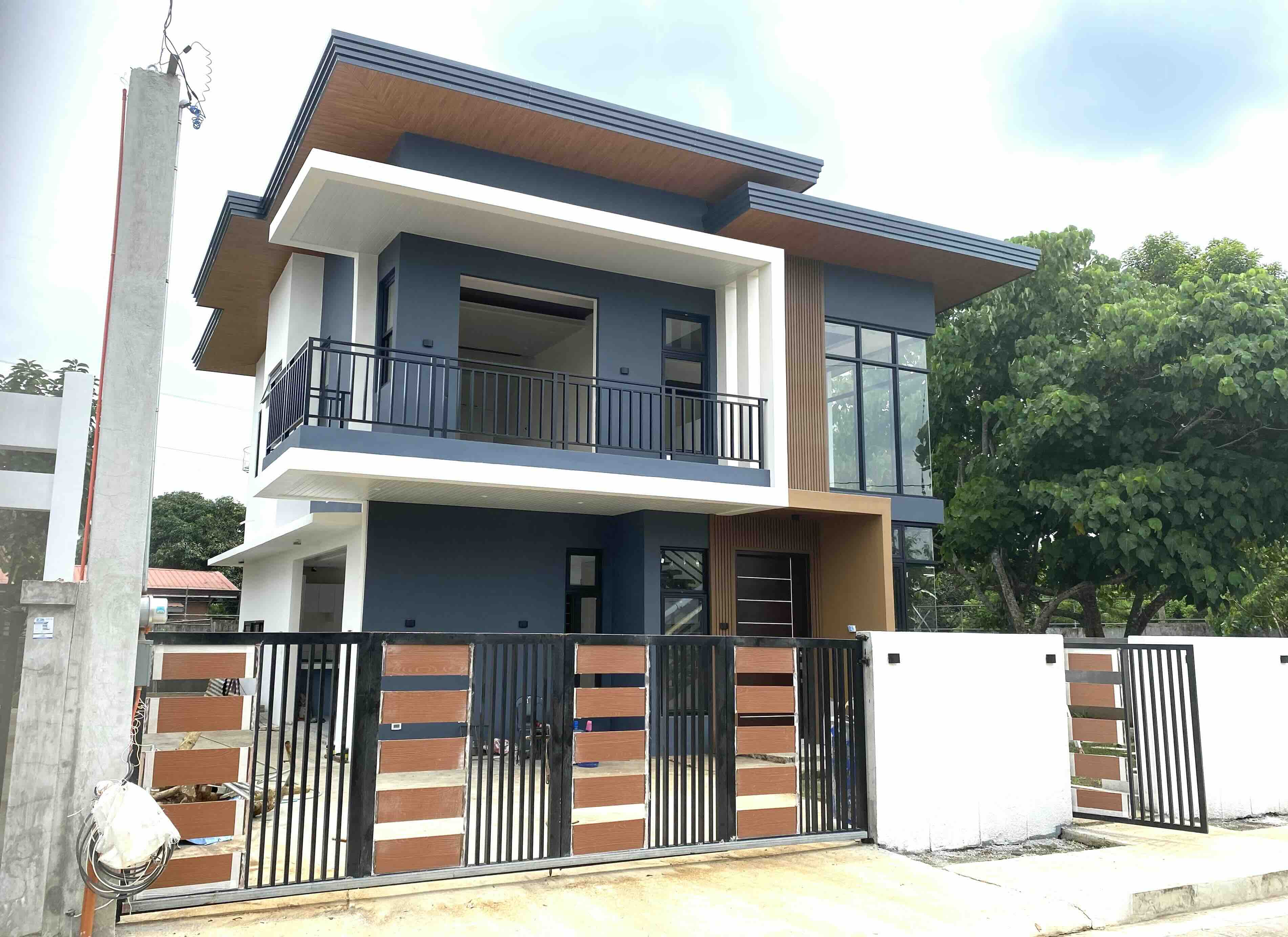 NEW 4-Bed house for sale Riviera Golf Estate, Silang. Just P22m. 