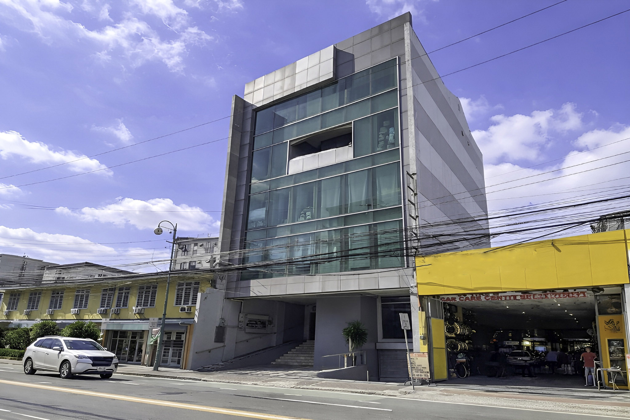 Makati City | Commercial Building for Sale 